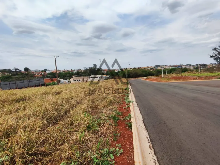 Foto 3 de Terreno / Lote à venda, 200m2 em Centro, Cesario Lange - SP