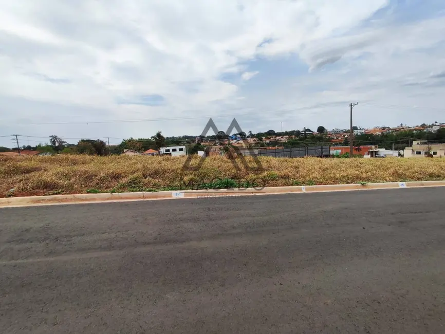 Foto 1 de Terreno / Lote à venda, 200m2 em Centro, Cesario Lange - SP
