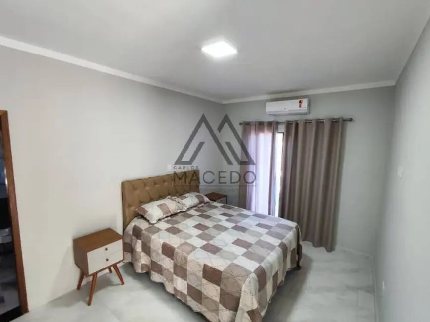 Foto 8 de Casa de Condomínio com 3 quartos à venda, 450m2 em Porangaba - SP