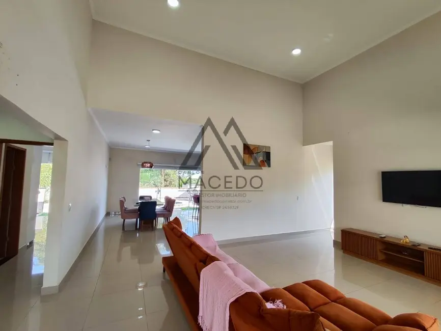 Casa de Condomínio com 3 quartos à venda, 450m2 em Porangaba - SP - imagem 6 Foto 6 de Casa de Condomínio com 3 quartos à venda, 450m2 em Porangaba - SP