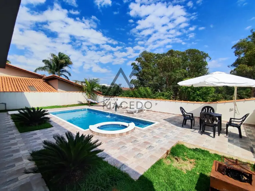 Casa de Condomínio com 3 quartos à venda, 450m2 em Porangaba - SP - imagem 3 Foto 3 de Casa de Condomínio com 3 quartos à venda, 450m2 em Porangaba - SP