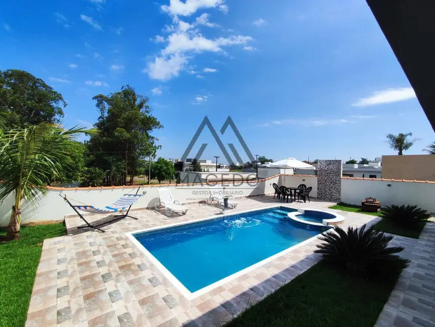 Casa de Condomínio com 3 quartos à venda, 450m2 em Porangaba - SP - imagem 2 Foto 2 de Casa de Condomínio com 3 quartos à venda, 450m2 em Porangaba - SP