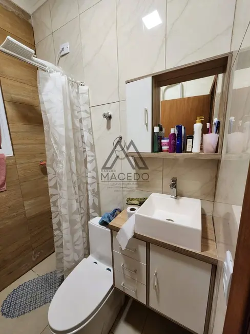 Foto 3 de Casa de Condomínio à venda, 300m2 em Porangaba - SP