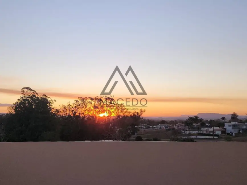 Foto 1 de Casa de Condomínio à venda, 300m2 em Porangaba - SP