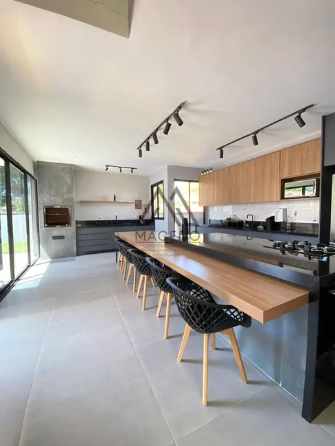 Foto 8 de Casa de Condomínio com 3 quartos à venda, 182m2 em Pardinho - SP