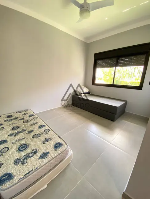 Foto 2 de Casa de Condomínio com 3 quartos à venda, 182m2 em Pardinho - SP