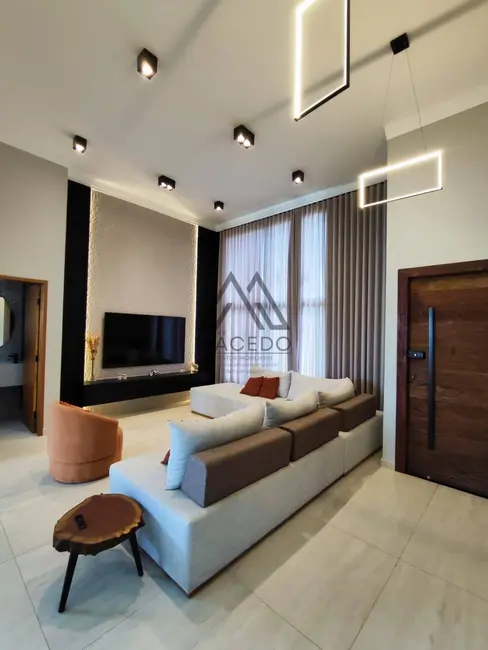 Foto 2 de Casa de Condomínio com 3 quartos à venda, 450m2 em Porangaba - SP