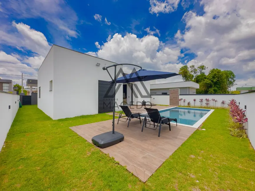 Foto 3 de Casa de Condomínio com 3 quartos à venda, 450m2 em Pardinho - SP