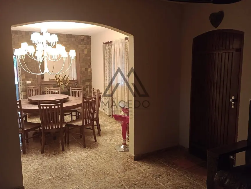 Foto 9 de Casa com 3 quartos à venda, 2000m2 em Jardim Gramado, Tatui - SP