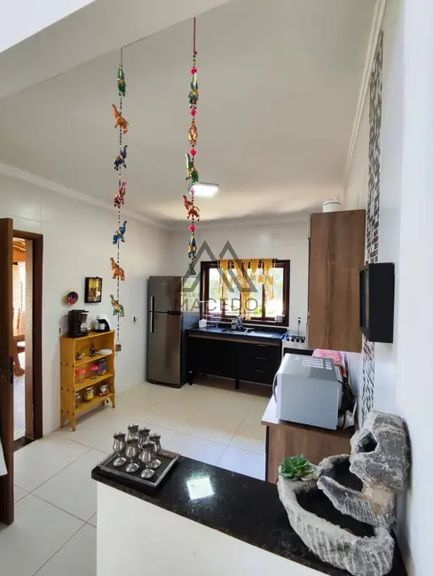 Foto 9 de Casa com 3 quartos à venda, 450m2 em Porangaba - SP