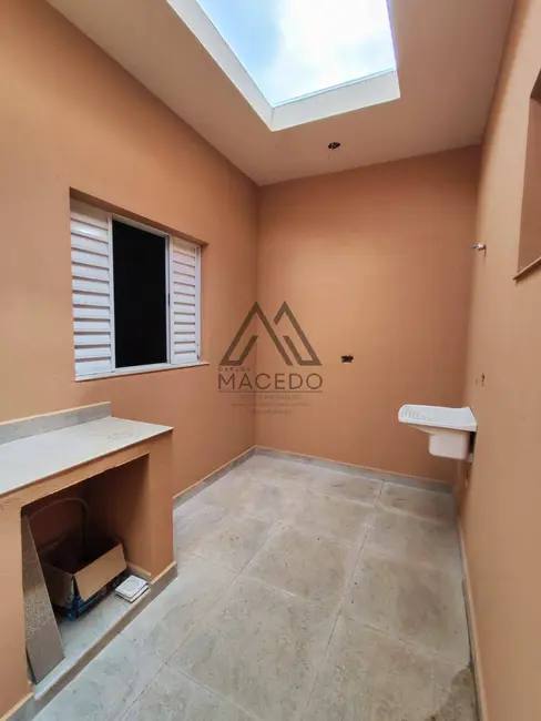 Foto 3 de Casa com 2 quartos à venda, 125m2 em Residencial Astória, Tatui - SP