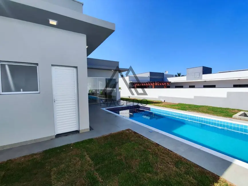 Foto 4 de Casa de Condomínio com 3 quartos à venda, 450m2 em Porangaba - SP