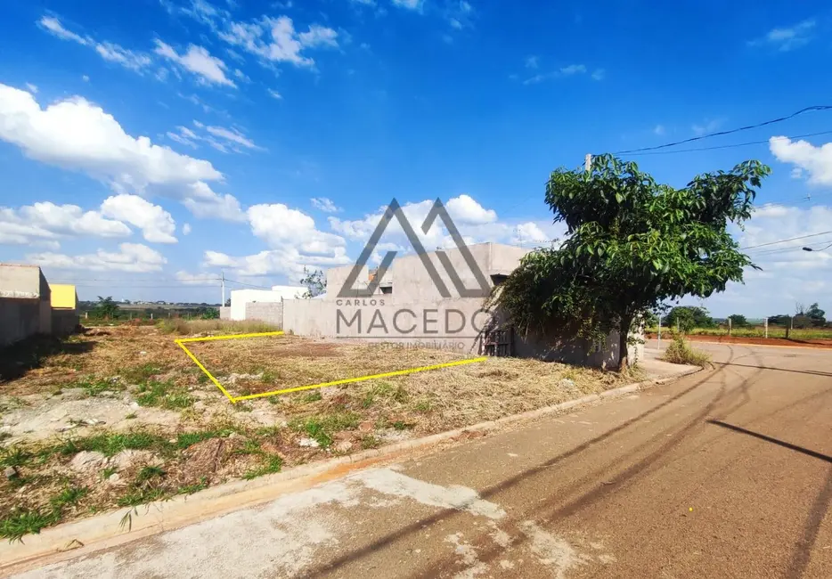 Foto 4 de Terreno / Lote à venda, 175m2 em Cesario Lange - SP