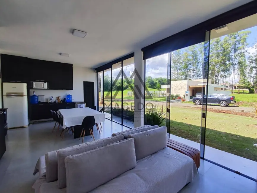 Foto 3 de Casa de Condomínio com 4 quartos à venda, 450m2 em Porangaba - SP