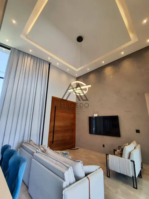 Foto 6 de Casa de Condomínio com 3 quartos à venda, 1000m2 em Cesario Lange - SP