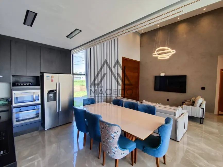 Foto 7 de Casa de Condomínio com 3 quartos à venda, 1000m2 em Cesario Lange - SP