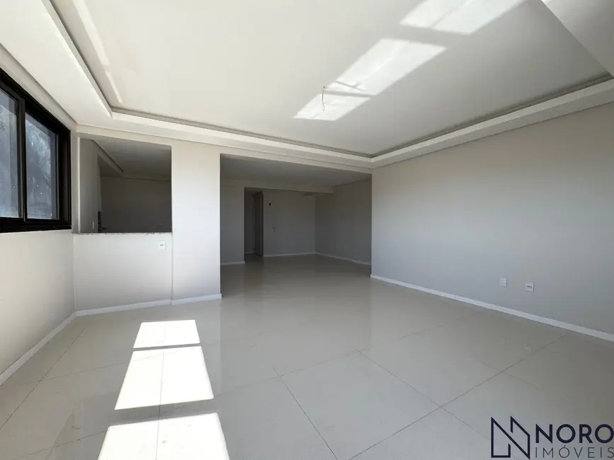 Cobertura com 4 quartos à venda, 234m2 em Nossa Senhora Medianeira, Santa Maria - RS - imagem 5 Foto 5 de Cobertura com 4 quartos à venda, 234m2 em Nossa Senhora Medianeira, Santa Maria - RS