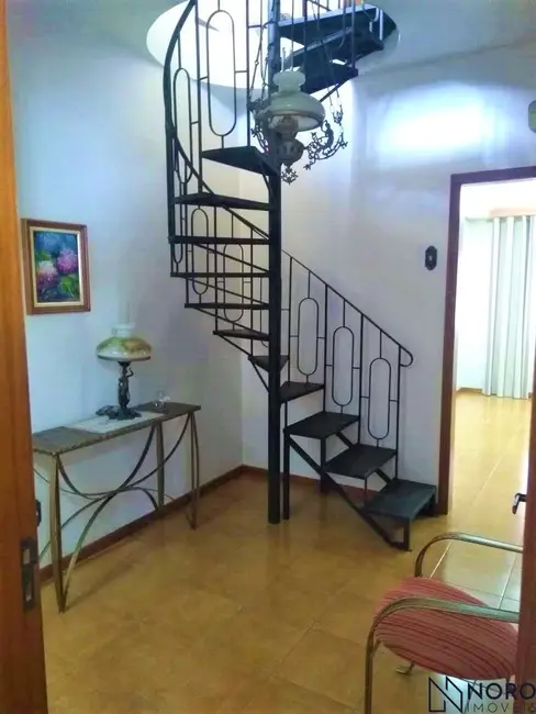 Foto 2 de Apartamento com 4 quartos à venda, 148m2 em Centro, Santa Maria - RS