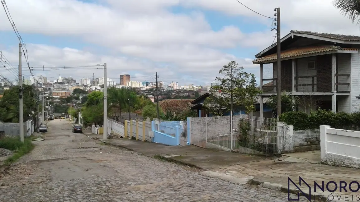 Foto 1 de Terreno / Lote à venda, 300m2 em Itararé, Santa Maria - RS