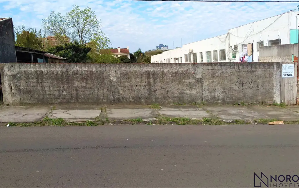 Foto 1 de Terreno / Lote à venda, 841m2 em Nossa Senhora de Lourdes, Santa Maria - RS