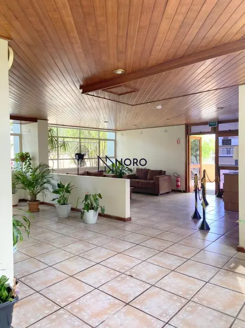 Foto 2 de Apartamento com 2 quartos à venda, 91m2 em Nossa Senhora do Rosário, Santa Maria - RS