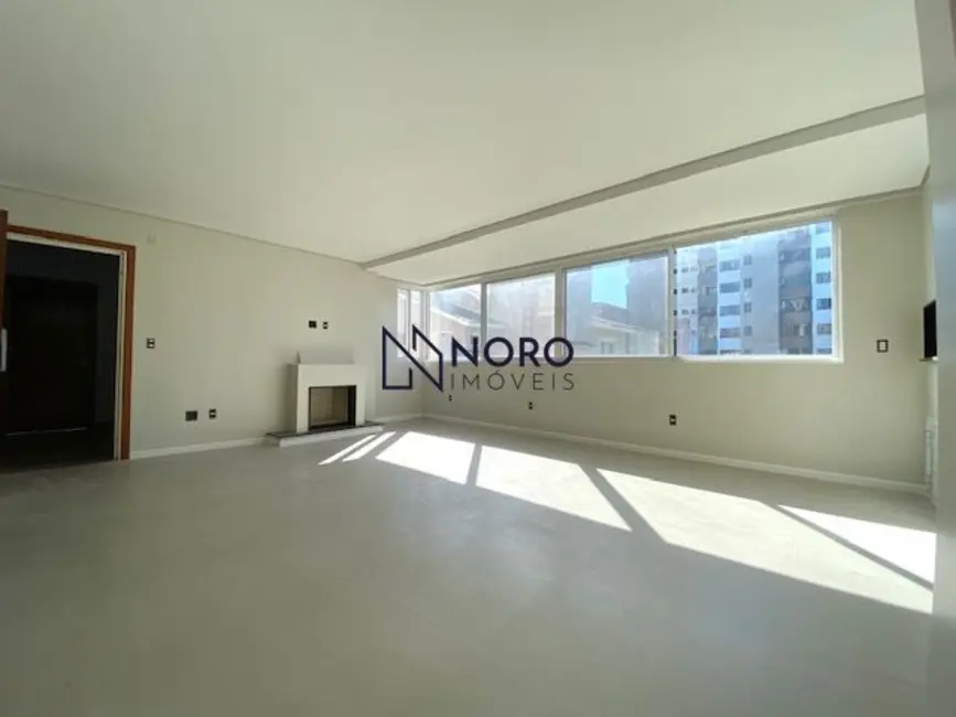 Foto 2 de Apartamento com 3 quartos à venda, 107m2 em Camobi, Santa Maria - RS