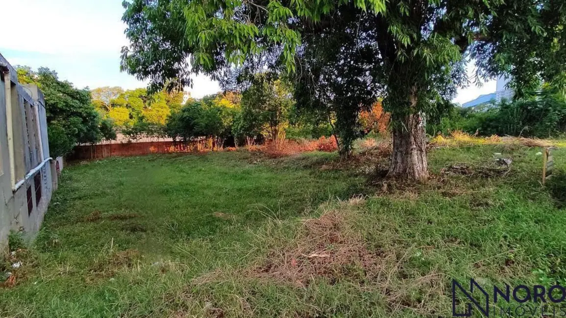 Foto 1 de Terreno / Lote à venda, 538m2 em Menino Jesus, Santa Maria - RS