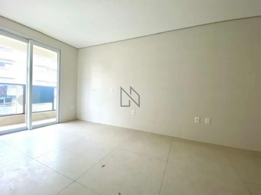 Foto 6 de Apartamento com 3 quartos à venda, 221m2 em Nossa Senhora de Lourdes, Santa Maria - RS