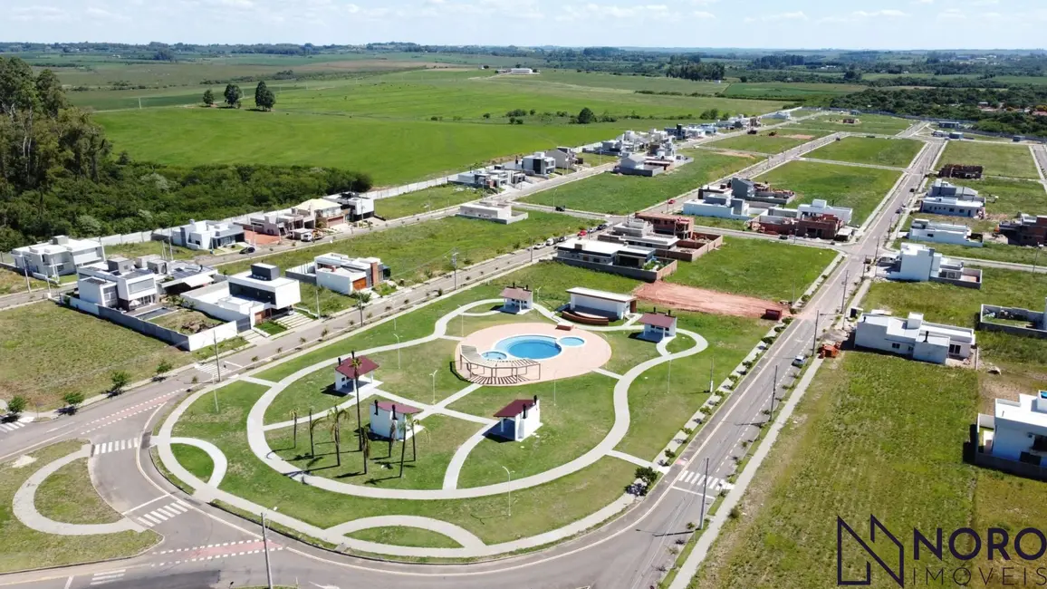 Foto 1 de Terreno / Lote à venda, 374m2 em Camobi, Santa Maria - RS