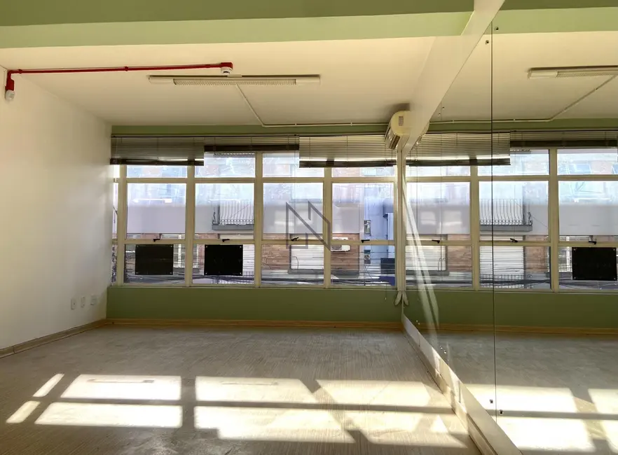 Foto 2 de Sala Comercial com 3 quartos à venda, 135m2 em Bonfim, Santa Maria - RS