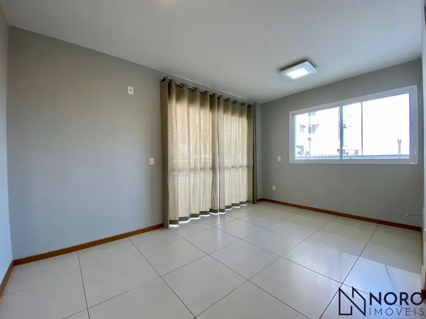 Apartamento com 2 quartos para alugar, 75m2 em Centro, Santa Maria - RS - imagem 5 Foto 5 de Apartamento com 2 quartos para alugar, 75m2 em Centro, Santa Maria - RS