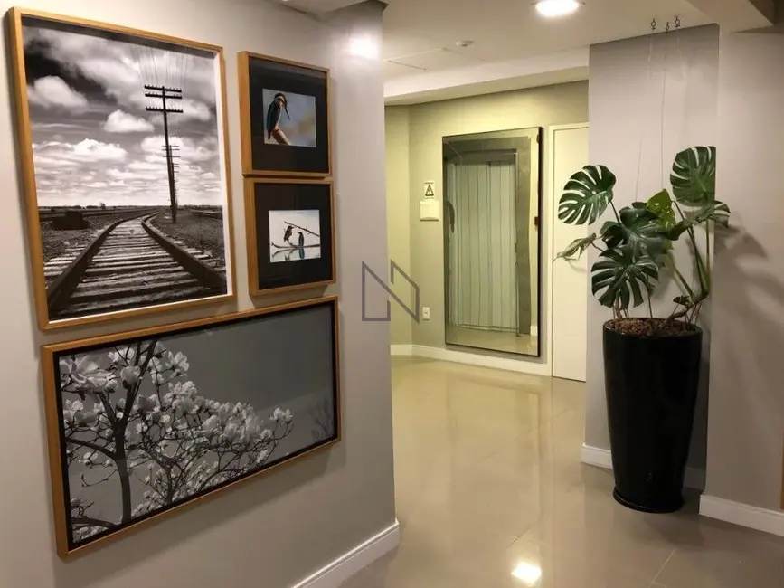 Foto 6 de Apartamento com 2 quartos à venda, 81m2 em Centro, Santa Maria - RS