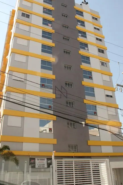 Foto 2 de Apartamento com 2 quartos à venda, 81m2 em Centro, Santa Maria - RS