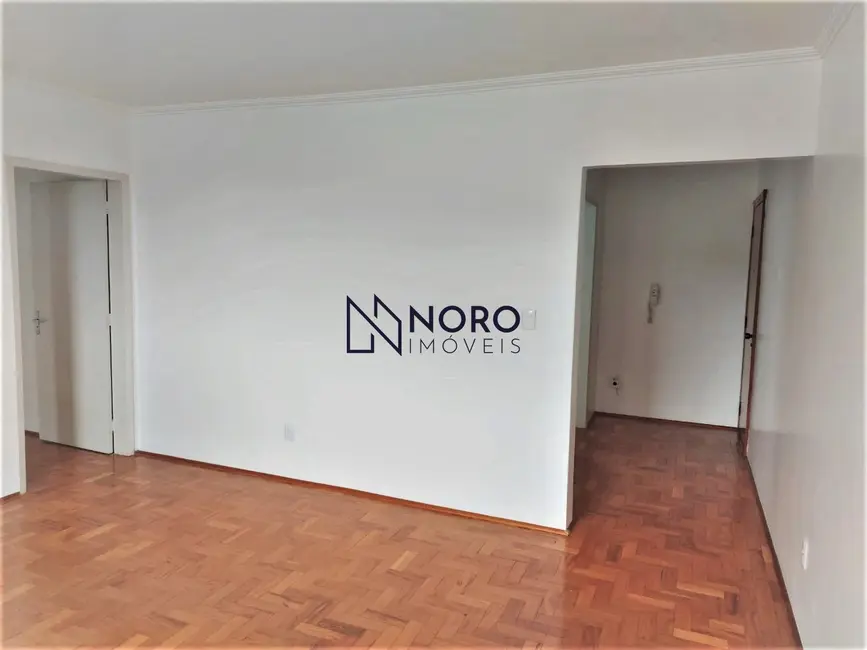 Foto 2 de Apartamento com 2 quartos à venda, 94m2 em Nossa Senhora do Rosário, Santa Maria - RS