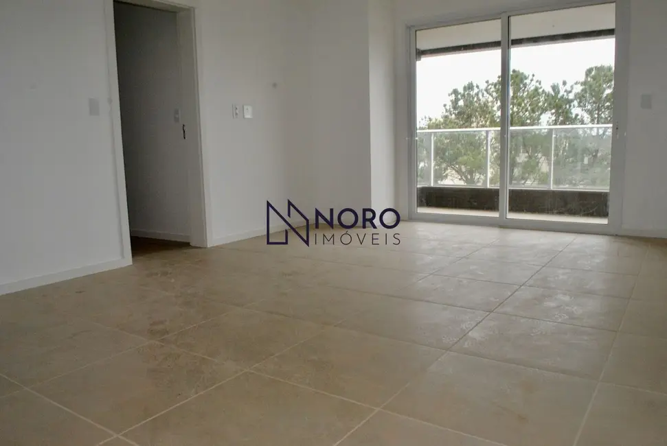 Foto 2 de Apartamento com 2 quartos à venda, 116m2 em Km 3, Santa Maria - RS