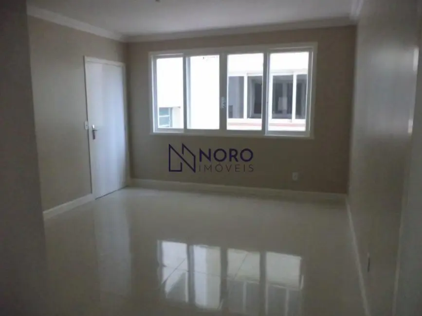 Foto 2 de Apartamento com 2 quartos à venda, 85m2 em Centro, Santa Maria - RS