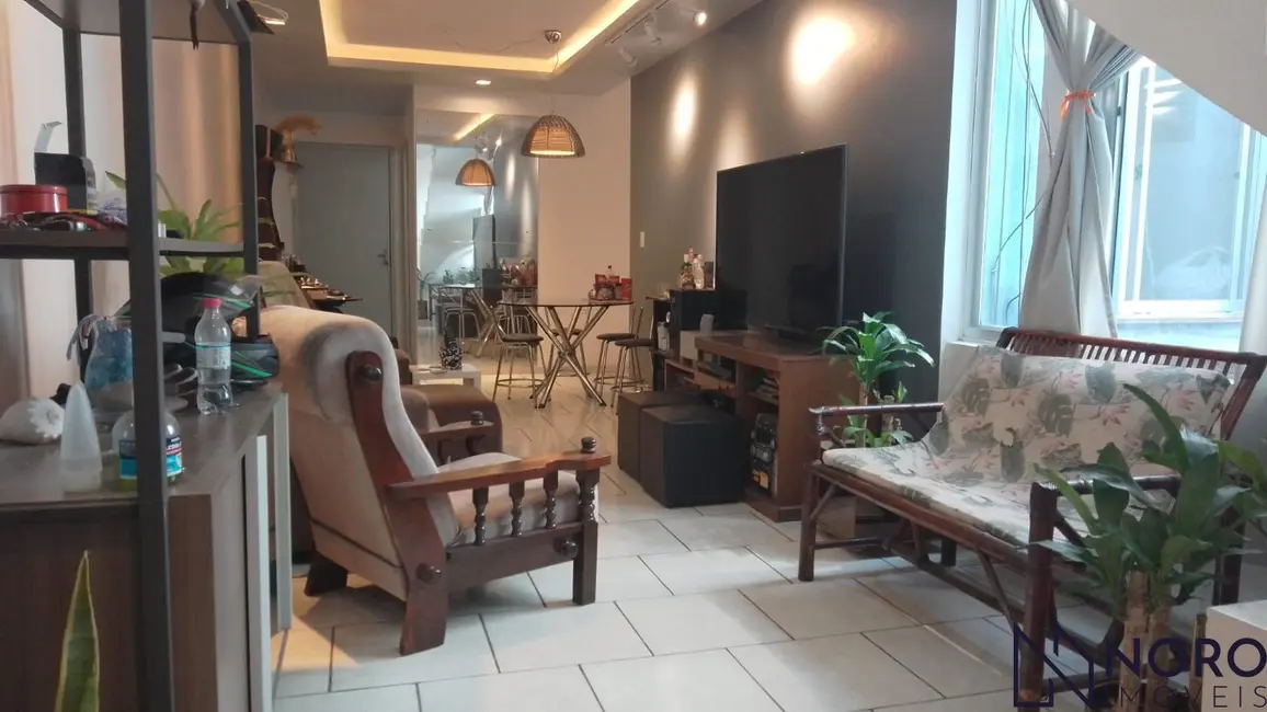 Foto 1 de Cobertura com 3 quartos à venda, 158m2 em Centro, Santa Maria - RS