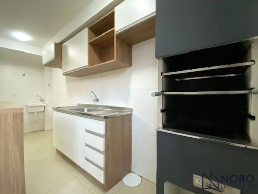 Foto 4 de Apartamento com 1 quarto para alugar, 35m2 em Nossa Senhora de Fátima, Santa Maria - RS