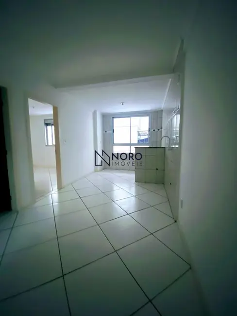 Foto 2 de Apartamento com 1 quarto para alugar, 35m2 em Nossa Senhora do Rosário, Santa Maria - RS