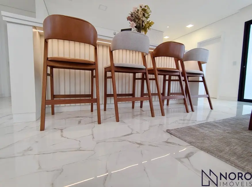 Foto 6 de Casa de Condomínio com 3 quartos à venda, 215m2 em Tomazetti, Santa Maria - RS