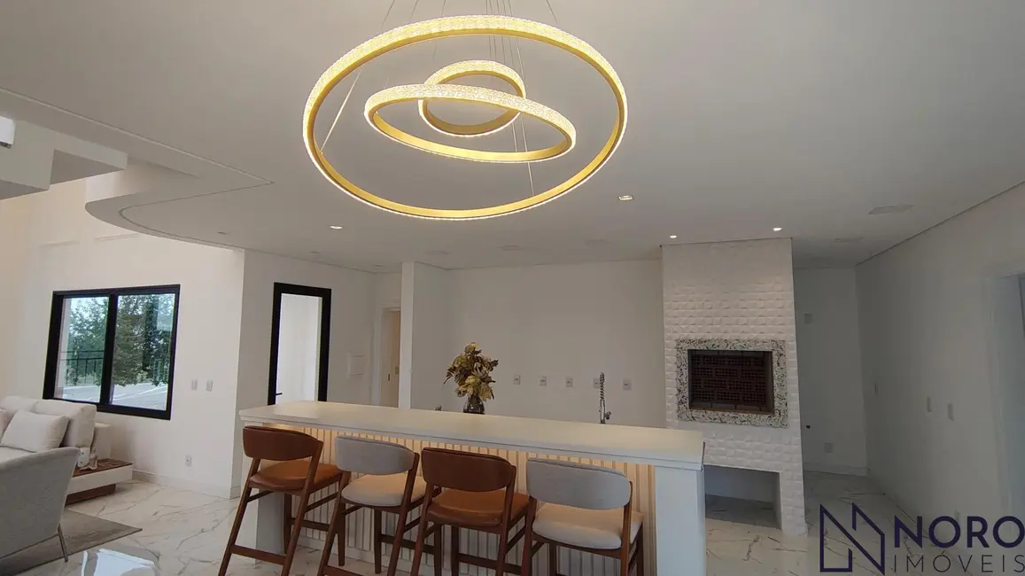 Foto 9 de Casa de Condomínio com 3 quartos à venda, 215m2 em Tomazetti, Santa Maria - RS