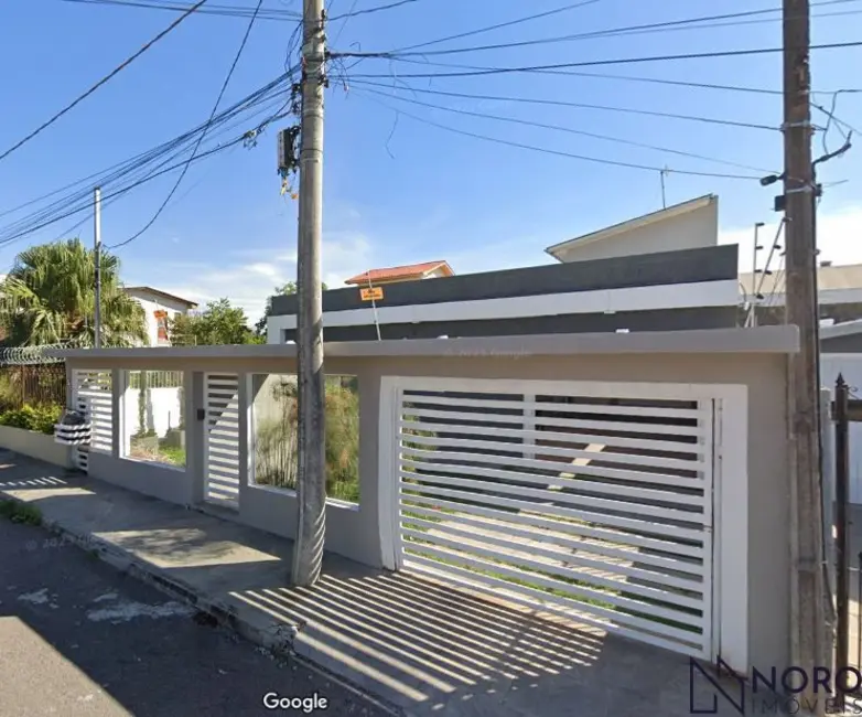Foto 1 de Casa com 5 quartos à venda, 350m2 em Juscelino Kubitschek, Santa Maria - RS