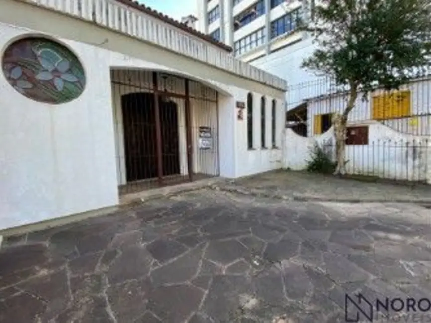 Foto 1 de Casa com 3 quartos à venda, 354m2 em Centro, Santa Maria - RS