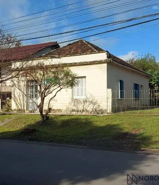 Foto 1 de Terreno / Lote à venda, 420m2 em Nossa Senhora das Dores, Santa Maria - RS