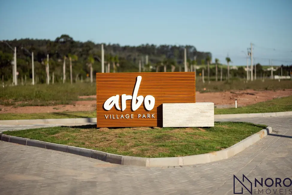 Foto 1 de Terreno / Lote à venda, 175m2 em Camobi, Santa Maria - RS