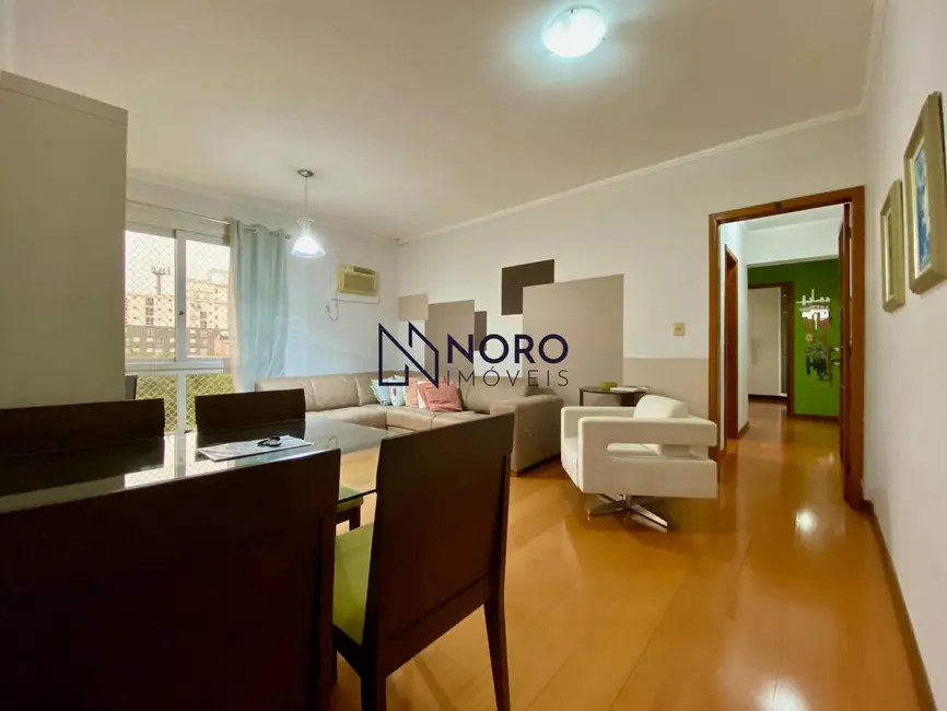 Foto 2 de Apartamento com 2 quartos à venda, 85m2 em Centro, Santa Maria - RS