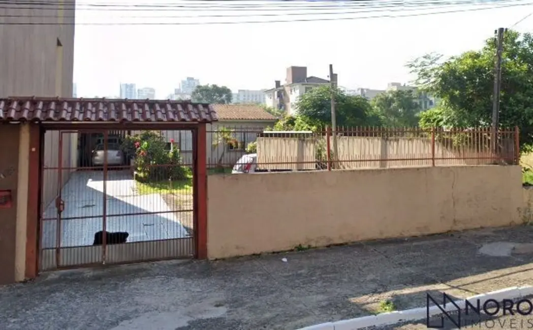 Foto 1 de Casa com 2 quartos à venda, 187m2 em Nossa Senhora do Rosário, Santa Maria - RS