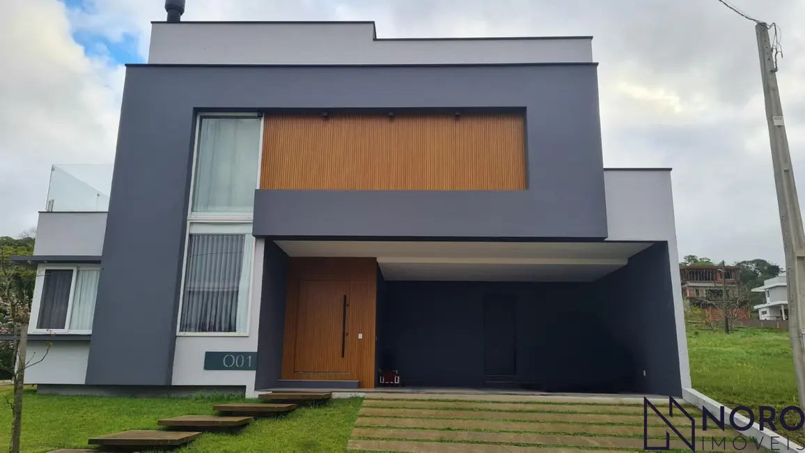 Foto 1 de Casa de Condomínio com 3 quartos à venda, 280m2 em Tomazetti, Santa Maria - RS