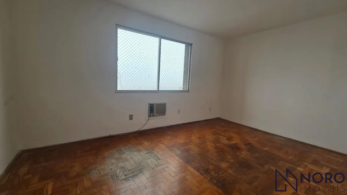 Foto 6 de Apartamento com 2 quartos para alugar, 94m2 em Nossa Senhora do Rosário, Santa Maria - RS