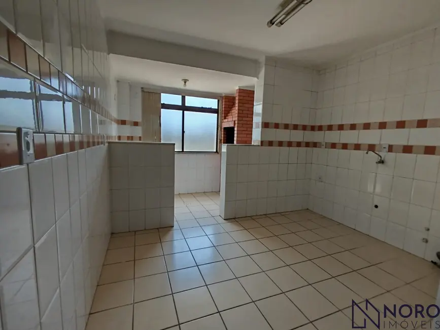 Foto 9 de Apartamento com 3 quartos para alugar, 107m2 em Centro, Santa Maria - RS